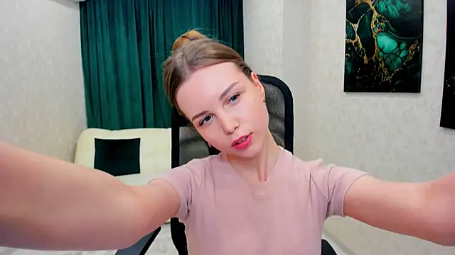 MileyWings online show from 03/03/25, 12:27