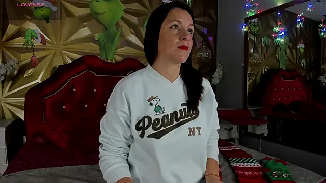 BarbaraTyleer online show from 12/19/25, 01:29