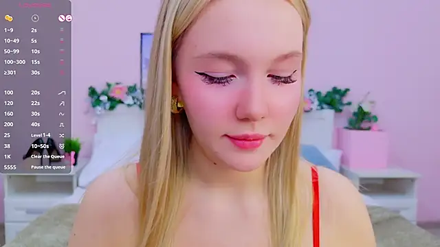 Snapshot of AliceMorr chatting on 01/12/25, 11:07 AliceMorr online show from 01/12/25, 11:07