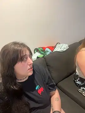 ThicBunz online show from 03/18/25, 01:21