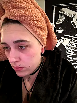 ThicBunz online show from 12/20/25, 02:35