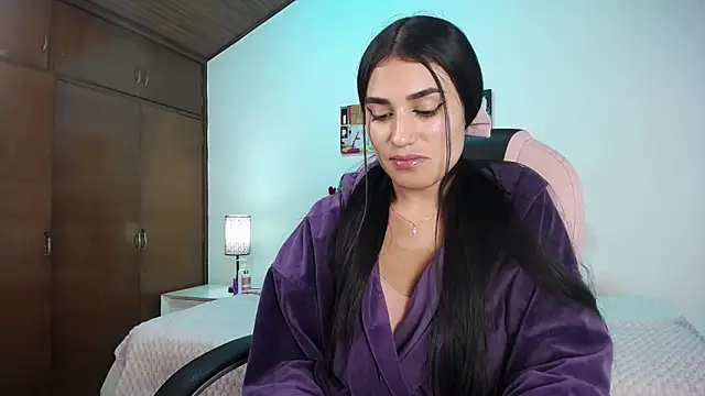 Snapshot of Alheli_16 chatting on 02/22/25, 03:25 Alheli 16 online show from 02/22/25, 03:25
