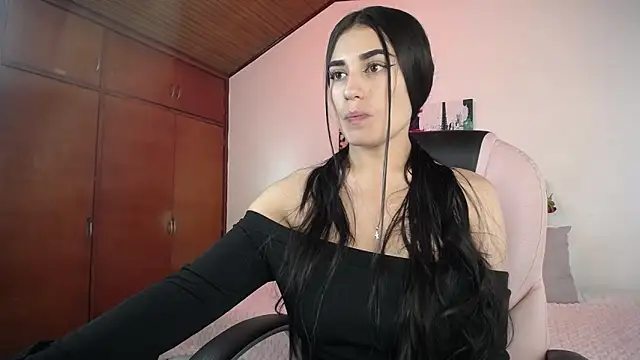 Snapshot of Alheli_16 chatting on 03/20/25, 02:42 Alheli 16 online show from 03/20/25, 02:42