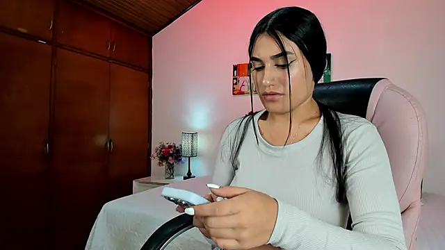 Snapshot of Alheli_16 chatting on 09/11/25, 11:54 Alheli 16 online show from 09/11/25, 11:54