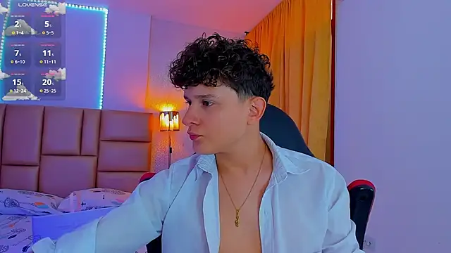 Nathan Bluee online show from 02/28/25, 01:03