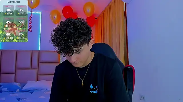 Nathan Bluee online show from 03/20/25, 01:37