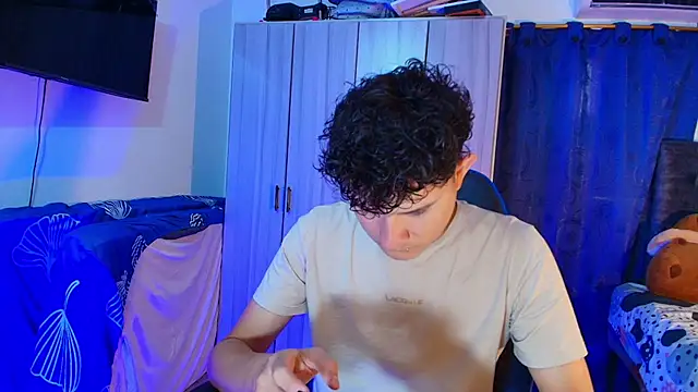 Nathan Bluee online show from 02/07/26, 04:43