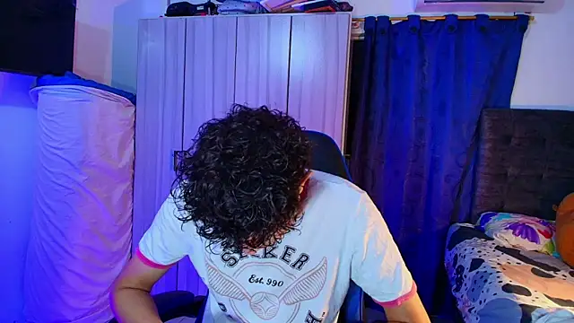 Nathan Bluee online show from 02/16/26, 04:36