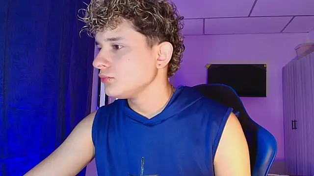 Nathan Bluee online show from 07/19/26, 04:33