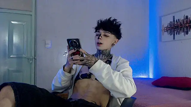 Snapshot of Andy_bapho chatting on 12/04/24, 02:48 Andy bapho online show from 12/04/24, 02:48