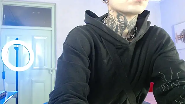 Snapshot of Andy_bapho chatting on 12/12/24, 02:44 Andy bapho online show from 12/12/24, 02:44