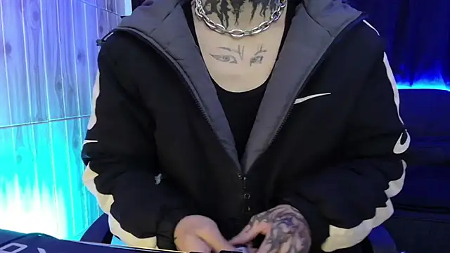 Snapshot of Andy_bapho chatting on 02/24/25, 03:20 Andy bapho online show from 02/24/25, 03:20