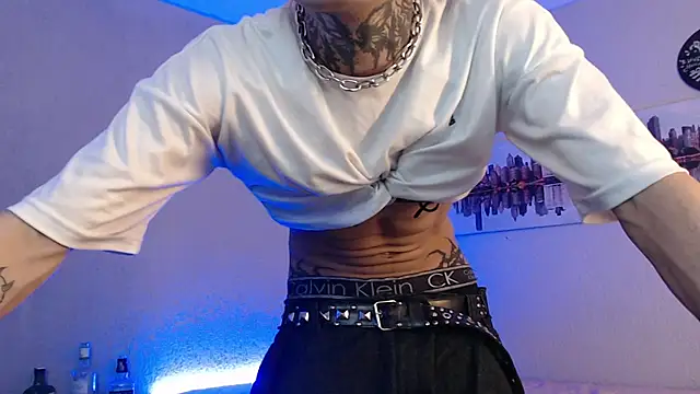 Snapshot of Andy_bapho chatting on 03/03/25, 06:01 Andy bapho online show from 03/03/25, 06:01