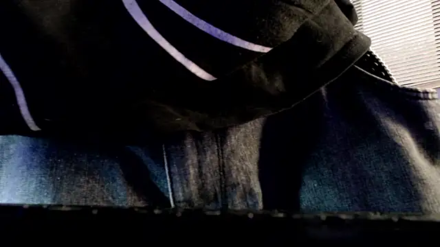 Snapshot of Andy_bapho chatting on 10/07/25, 02:14 Andy bapho online show from 10/07/25, 02:14