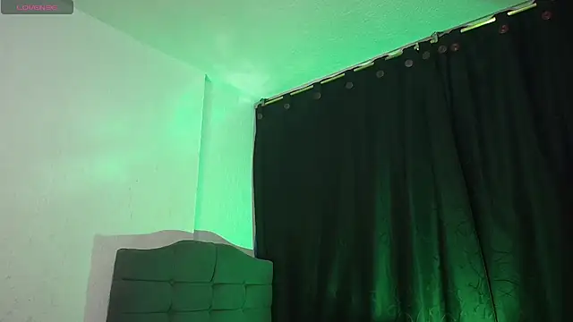 sexybat twink online show from 09/27/25, 11:59