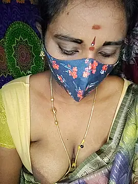 Snapshot of anisha91 chatting on 09/18/25, 07:10 anisha91 online show from 09/18/25, 07:10