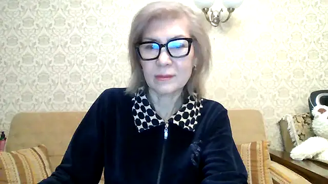 Elegant00Lady online show from 01/13/26, 05:18