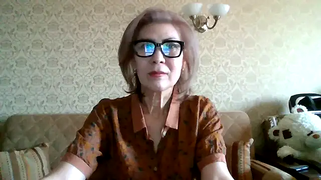 Elegant00Lady online show from 02/19/26, 11:06