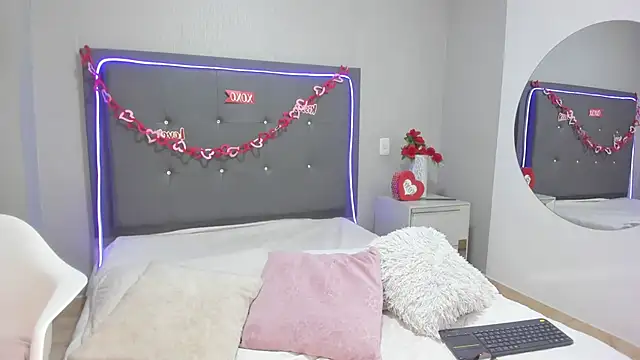 emma lye online show from 04/04/26, 09:12