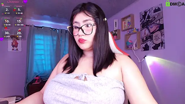 Snapshot of juli_juliana chatting on 05/01/26, 04:00 juli juliana online show from 05/01/26, 04:00