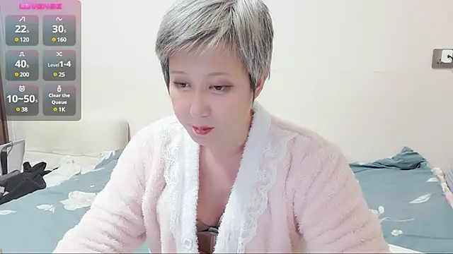 Snapshot of majlee2024 chatting on 12/06/24, 03:00 majlee2024 online show from 12/06/24, 03:00