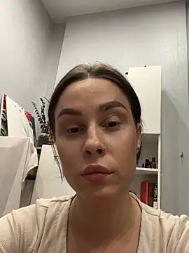 MiaNell online show from 04/05/26, 10:29