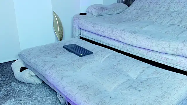 Snapshot of zaiin_diesel chatting on 09/24/25, 09:01 zaiin diesel online show from 09/24/25, 09:01