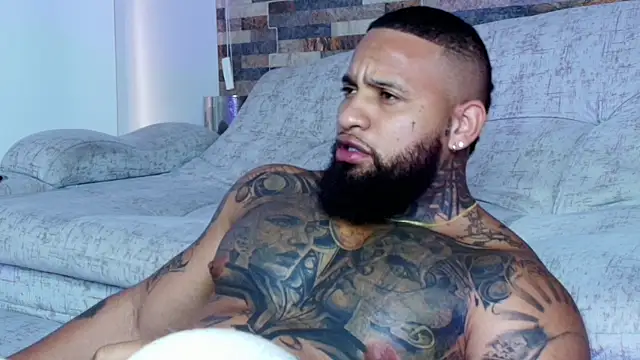 Snapshot of zaiin_diesel chatting on 09/27/25, 12:10 zaiin diesel online show from 09/27/25, 12:10