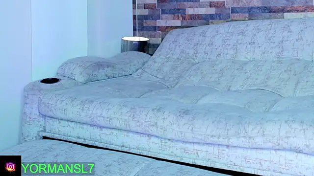 Snapshot of zaiin_diesel chatting on 10/08/25, 11:08 zaiin diesel online show from 10/08/25, 11:08