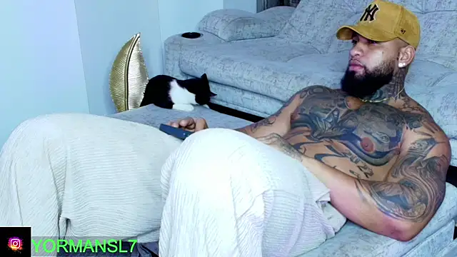 Snapshot of zaiin_diesel chatting on 10/18/25, 08:37 zaiin diesel online show from 10/18/25, 08:37