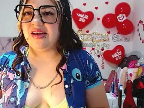 Snapshot of lanaqueen699 chatting on 02/19/25, 06:43 lanaqueen699 online show from 02/19/25, 06:43