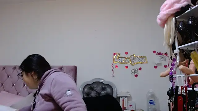 lanaqueen699 online show from 04/07/26, 12:16