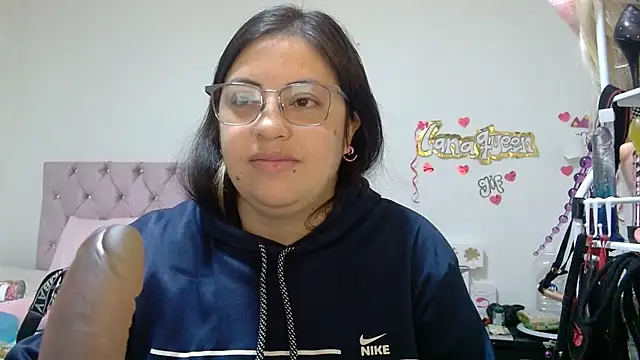 lanaqueen699 online show from 04/30/26, 12:33
