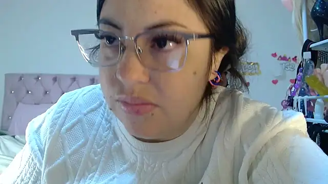 lanaqueen699 online show from 05/11/26, 12:22
