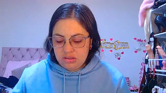 Snapshot of lanaqueen699 chatting on 06/11/26, 12:14 lanaqueen699 online show from 06/11/26, 12:14