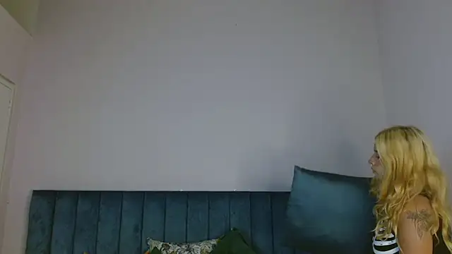 april bunnyy online show from 01/18/25, 07:37