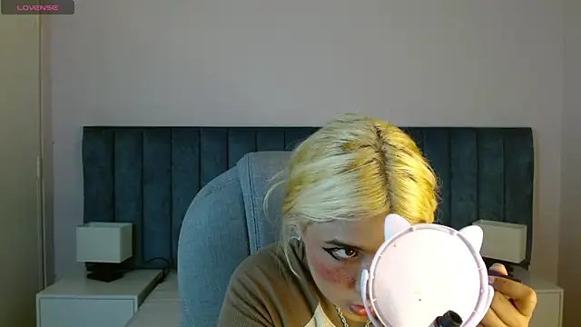 april bunnyy online show from 03/04/25, 06:29