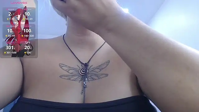 Snapshot of april_bunnyy chatting on 05/20/26, 05:41 april bunnyy online show from 05/20/26, 05:41
