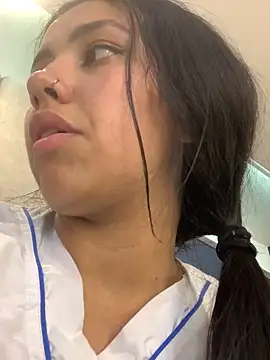 Larabrooks online show from 11/18/25, 06:56