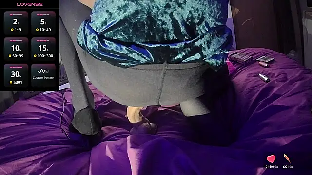 FLakiReve online show from 02/19/25, 02:12