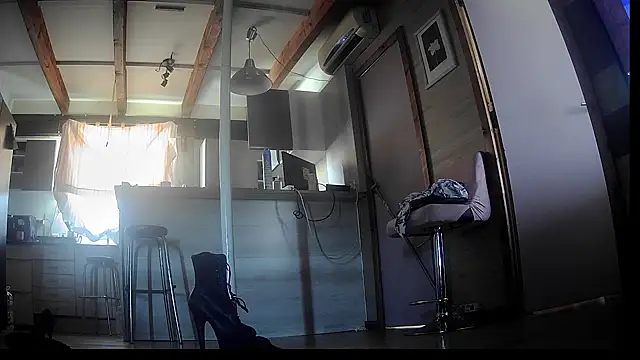 FLakiReve online show from 09/18/25, 12:29