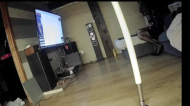 FLakiReve online show from 11/12/25, 05:13