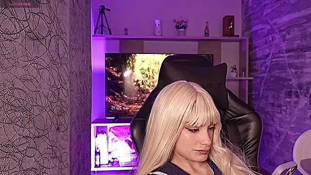 Melany Luv online show from 02/25/26, 01:15