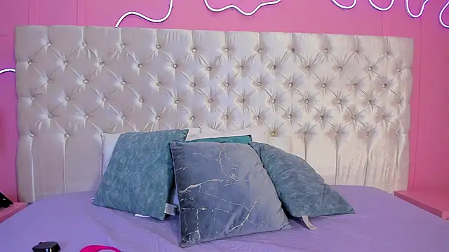 Mai higurashi online show from 09/11/25, 07:47