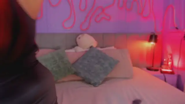 Mai higurashi online show from 11/10/25, 07:46