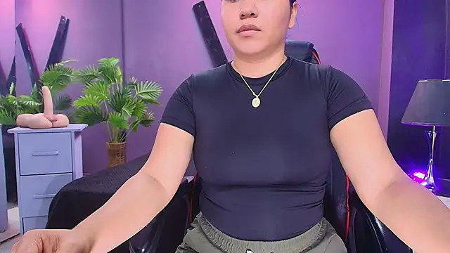 AmorMia online show from 10/06/25, 07:33