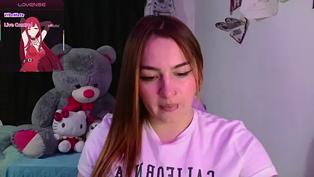 lucycherry   online show from 11/20/25, 08:36