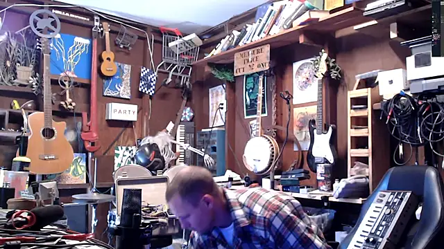 Snapshot of itsjameswebbscope chatting on 11/01/25, 06:43 itsjameswebbscope online show from 11/01/25, 06:43