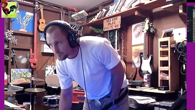 Snapshot of itsjameswebbscope chatting on 11/12/25, 08:59 itsjameswebbscope online show from 11/12/25, 08:59