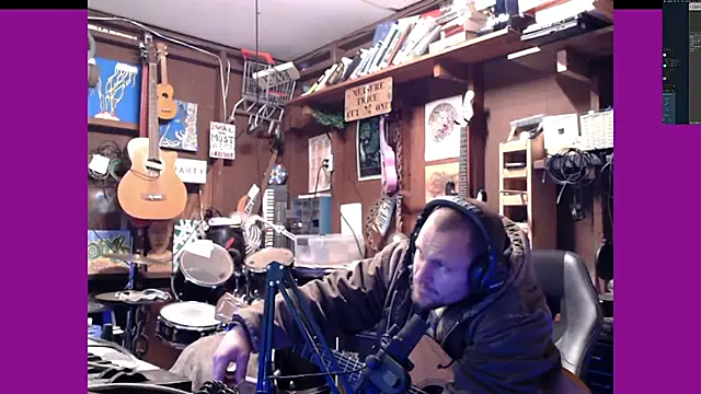 Snapshot of itsjameswebbscope chatting on 11/27/25, 07:27 itsjameswebbscope online show from 11/27/25, 07:27